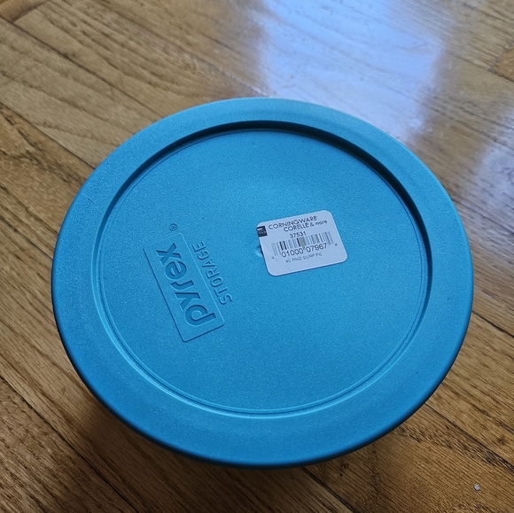 Pyrex 4cup Bowl Special Edition - Picture 6 of 6